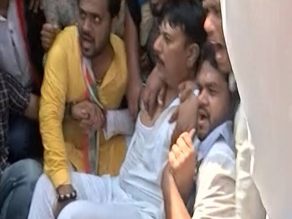 વિધાનસભા કૂચ LIVE : કોંગ્રેસના પ્રદેશ પ્રમુખ અમિત ચાવડાની અટકાયત, જુઓ વીડિયો