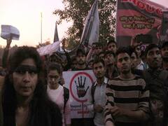 फांसी का दिन नजदीक आया तो Nirbhaya को दोषी को आयी वेद,उपनिषद और Pollution की याद, देखिए ये अजब दलीलें