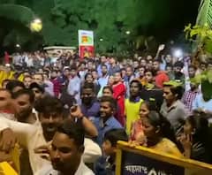 जन्मदिन पर Salman Khan के घर के बाहर उमड़ा फैंस का हुजूम