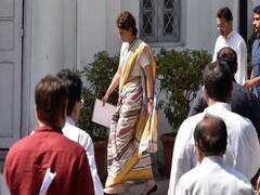 Priyanka Gandhi की सुरक्षा में सेंध, तस्वीर खिंचाने के लिए 5 लोग कार लेकर घर के परिसर में घुसे