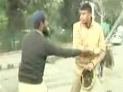 Lucknow: Police struggles with violent protesters