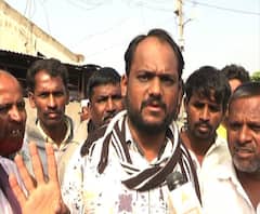 Onion Rates | सोलापुरात बाजार समितीत कांद्याची आवक जास्त असल्याने दर घसरले | ABP Majha 