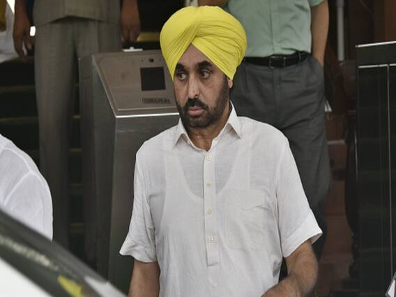 Bhagwant Mann throws tantrums during PC | Sansani (24.12.2019)