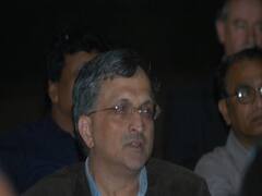 Historian Ramachandra Guha detained by police mid-way an interview in Bengaluru 