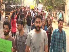 Jamia Protest: Jamia के समर्थन में TISS छात्र, जमकर किया विरोध प्रदर्शन