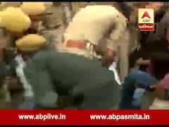 જામીયા યુનિવર્સિટીમાં લાઠીચાર્જનો વિરોધ કરી રહેલા NSUIના કાર્યકરોની પોલીસે કરી અટકાયત