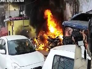 Police Vs politicians during CAA protests | Ghanti Bajao (25.12.2019)