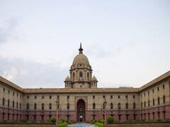 Kashmir पर गृह मंत्रालय में बड़ी बैठक, NSA Ajit Doval और सेना प्रमुख भी मौजूद