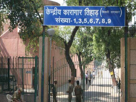 Nirbhaya Case: दोषी पवन को Tihar Jail लाया गया