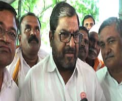 स्वाभिमानी शेतकरी संघटनेची कार्यकारिणी बरखास्त, राजू शेट्टींची माहिती | ABP Majha