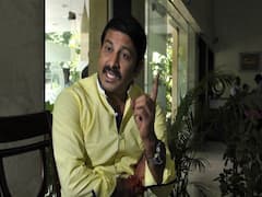 Manoj Tiwari accuses Kejriwal of burning Delhi