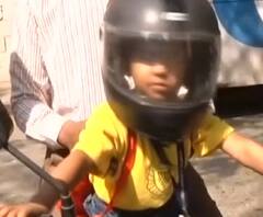 Special Report | आता टू व्हिलरवर पुढ्यात बसणाऱ्या चिमुरड्यांनाही हेल्मेटसक्ती | ABP Majha 