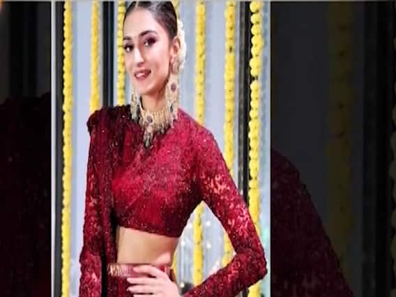 Erica Fernandes' Lehenga Looks Similar To Priyanka Chopra's Wedding Dress