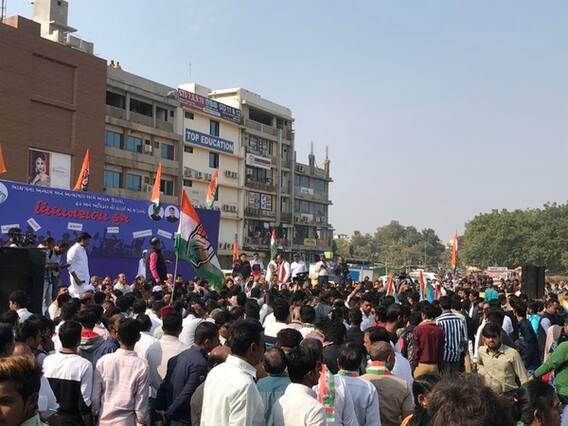 વિધાનસભા કૂચઃ પોલીસે રસ્તો બંધ કરી દેતા કોંગ્રેસના કાર્યકરોએ બદલ્યો રસ્તો, જુઓ વીડિયો