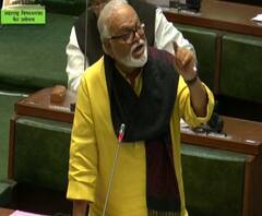 Chagan Bhujbal | देवेंद्र फडणवीसांची विरोधीपक्षनेतेपदी निवड झाल्याने छगन भुजबळ यांच्याकडून अभिनंदन | ABP Majha