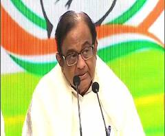 সাংবাদিক বৈঠকে অর্থনীতির বেহাল দশা নিয়ে কেন্দ্রের বিরুদ্ধে সুর চড়ালেন প্রাক্তন কেন্দ্রীয় অর্থমন্ত্রী