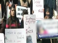 घर की बेटी क्यों लाचार, कहां गई सरकार, बेटियों पर इतनी बंदिश क्यों ? देखिए Seedha Sawal 