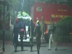 CAA को लेकर योगी सरकार पर बरसीं Priyanka Gandhi | top 20 political news