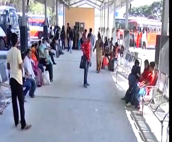 st stand | पुण्यातील शिवाजीनगर एसटी बसस्टँड बंद | ABP Majha