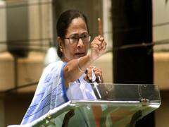 Mamata Banarjee ने Ramchandra Guha को हिरासत में लेने पर सरकार पर बोला हमला