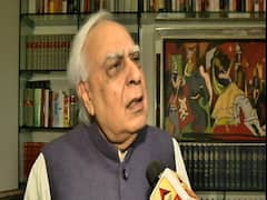 Within 24 hrs, Congress leader Kapil Sibal changes his statement on CAB