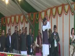 Rahul Gandhi & Gehlot reach Ranchi for Hemant's oath ceremony 