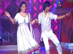 Renuka Shahane retweets PM Modi's tweet, attacks BJP's IT cell