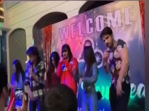 Watch All Latest Top and Hot News of The Day 