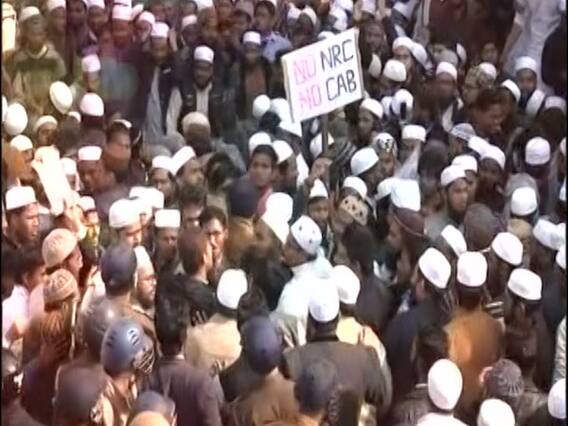 हिंदुस्तानी मुसलमानों को कौन भड़का रहा है? Bharat ki Baat