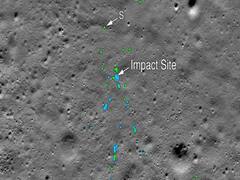 Chandrayaan-2: लैंडर Vikram का मलबा मिला, NASA ने जारी की तस्वीरें