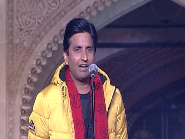Kumar Vishwas kicks off Kavi Sammelan with his iconic poetry