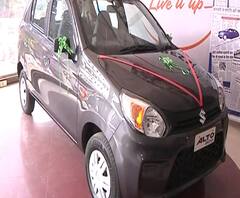 Mumbai | कार घ्या... कार...! ख्रिसमस, न्यू ईयरनिमित्त कारवर बंपर सवलत | ABP Majha