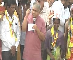 Vanchit Bahujan Aghadi against CAA | सीएए, एनआरसीविरोधात प्रकाश आंबेडकरांचं धरणं | ABP Majha 