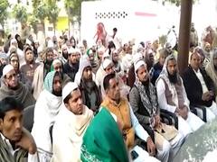 CAA: यूपी में पुलिस अलर्ट पर, जुमे की नमाज के बाद शांति की अपील, एक हफ्ते पहले भड़की थी हिंसा