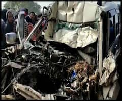 Reporter Stories: বর্ধমানে ২ নং জাতীয় সড়কে দাঁড়িয়ে থাকা ট্রাকে ধাক্কা গাড়ির, মৃত ২