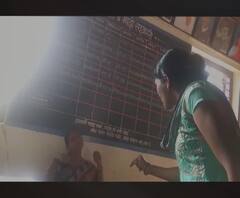 Sindhudurg | शिक्षिकेकडून विद्यार्थिनींना गळा दाबत मारहाण | सिंधुदुर्ग | ABP Majha