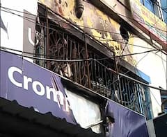 Reporter Stories: শিয়ালদা এলাকার কাপড়ের গুদামে আগুন