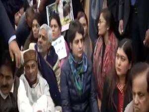 Why politics over violence during protest against CAA? | Samvidhan Ki Shapath