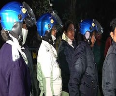 মহিলাদের সম্পর্কে কটূক্তি, অশালীন আচরণ রুখতে কলকাতা পুলিশের মহিলা বাহিনীর বিশেষ অভিযান, গ্রেফতার ৭০