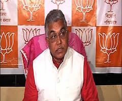উনি প্রশাসন চালাতে জানেন না, মমতাকে নিশানা দিলীপ ঘোষের