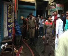 Reporter Stories: চাঁদনী চকে বাড়িতে আগুন, হতাহতের খবর নেই, আগুন নিয়ন্ত্রণে