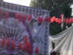 Christmas theme during protest against CAA by Jamia Students