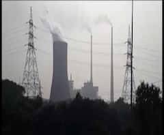 Reporter Stories: দুর্গাপুরে শীতের দাপট, কুয়াশায় ঢাকা সকাল