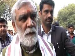 Delhi Fire: घायलों से मिलने के लिए अस्पताल पहुंचे Ashwini Choubey, कहा- दोषियों पर कार्रवाई की जाएगी