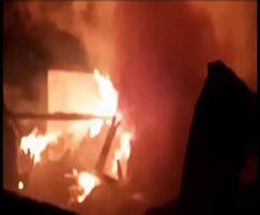 বীরভূমে সিএএ-র প্রতিবাদে রাস্তা অবরোধ, টায়ার জ্বালিয়ে বিক্ষোভ, আরও খবর দেখে নিন এক ঝলকে