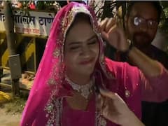 इंदौर से हाथ में लाल गुलाब लेकर गुलाबी ड्रेस में Salman Khan से मिलने पहुंची उनकी स्पेशल फैन