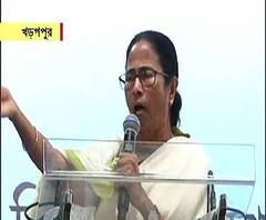 এনআরসি আর সিএবি মুদ্রার দুই পিঠ, বিভাজন মানব না, রেশন কার্ড করে রাখুন, খড়্গপুরে বললেন মমতা