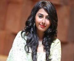 Train accident | डोंबिवलीत लोकलमधून पडून तरूणीचा मृत्यू | एबीपी माझा 