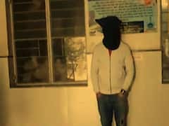 સુરતઃ ઇ-મેમોથી બચવા કારની નંબર પ્લેટ સાથે ચેડા કરનારની અટકાયત, જુઓ વીડિયો