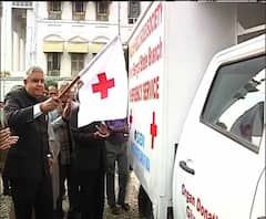 Reporter Stories: ইন্ডিয়ান রেড ক্রস সোশ্যাইটির ভ্যানের উদ্বোধন করলেন রাজ্যপাল জগদীপ ধনকড়